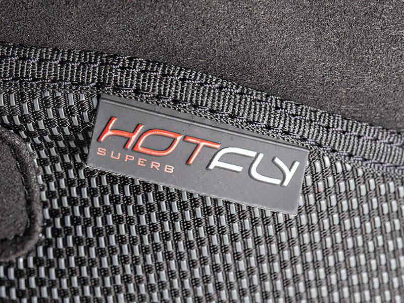 scarponi-wading-creek-dark-v2-andrew~8